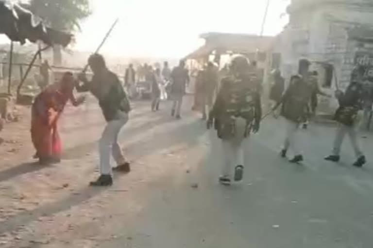 MP police Lathicharge on People from Rajasthan