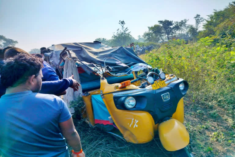 Vikarabad road accident