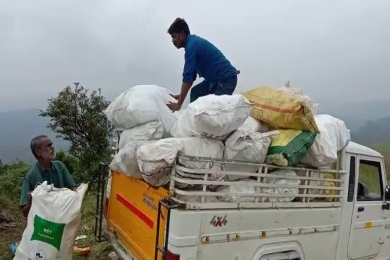 plastic waste removal neelakurinji  neelakurinji kallippara idukki  waste removal from neelakurinji kallippara idukki  നീലക്കുറിഞ്ഞി  കള്ളിപ്പാറ  കള്ളിപ്പാറയിലെ പ്ലാസ്റ്റിക്ക് മാലിന്യങ്ങൾ  നീലക്കുറിഞ്ഞി കള്ളിപ്പാറ  ശാന്തൻപാറ ഗ്രാമപഞ്ചായത്ത്  പ്ലാസ്റ്റിക്ക് മാലിന്യങ്ങൾ  മലമുകളിൽ പ്ലാസ്റ്റിക്ക് മാലിന്യങ്ങൾ  നീലക്കുറിഞ്ഞി പ്ലാസ്റ്റിക് മാലിന്യം