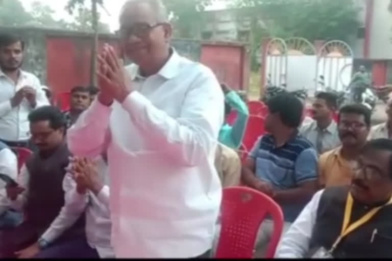 Jaleshwar Mahato apology for controversial statement of slaughter house operation by Brahmins