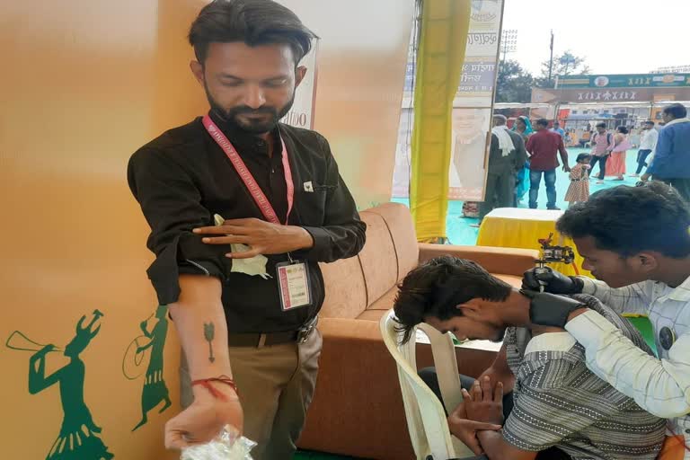 Bastaria tattoo craze in Chhattisgarh Rajyotsav