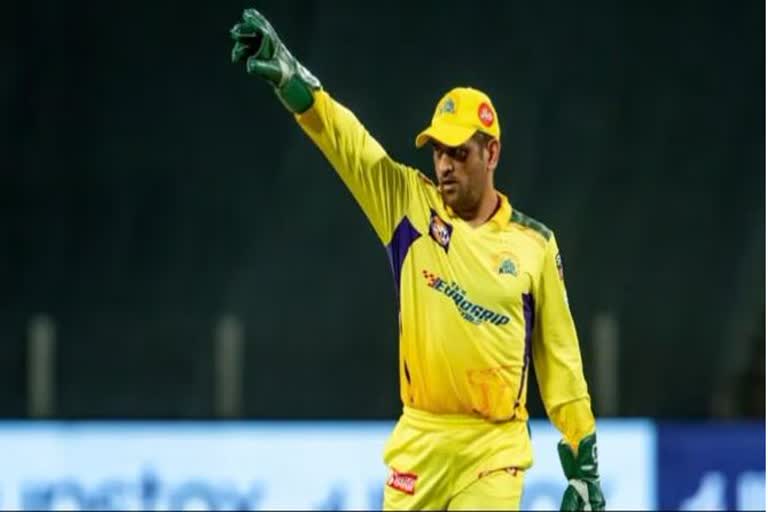 Dhoni moves HC for contempt proceedings against IPS officer  Dhoni against IPS officer on match fixing case  match fixing case against ms dhoni  ms dhoni sampath kumar  ഒത്തുകളി ആരോപണം  ധോണി മദ്രാസ് ഹൈക്കോടതി  എംഎസ് ധോണി ഒത്തുകളി  എംഎസ് ധോണി സമ്പത്ത് കുമാർ ഒത്തുകളി  കോടതിയലക്ഷ്യം ധോണി മദ്രാസ് ഹൈക്കോടതി  മഹേന്ദ്ര സിങ് ധോണി ഒത്തുകളി  ഐപിഎസ് ഉദ്യോഗസ്ഥൻ ജി സമ്പത്ത് കുമാർ  Dhoni moves madras HC