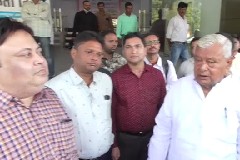 Dhanbad MP pashupati nath singh said on IT raid jharkhand