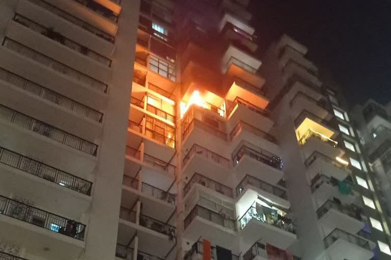 Fire in Greater Noida