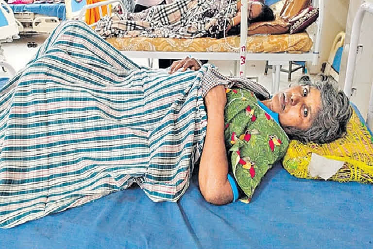 sons left the mother on the Mahbubnagar district