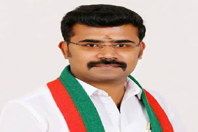 பொள்ளாச்சி அருகே கல்லூரி மாணவிக்கு நேர்ந்த கொடுமை.. சினிமா தயாரிப்பாளர் சிக்கியது எப்படி?