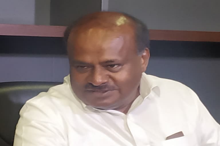 hd-kumaraswamy-reacts-on-bidar-road-accident