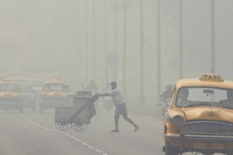 government to spray water to contain air pollution during winter