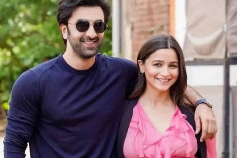 It's a girl! Ranbir Kapoor Alia Bhatt welcome first child