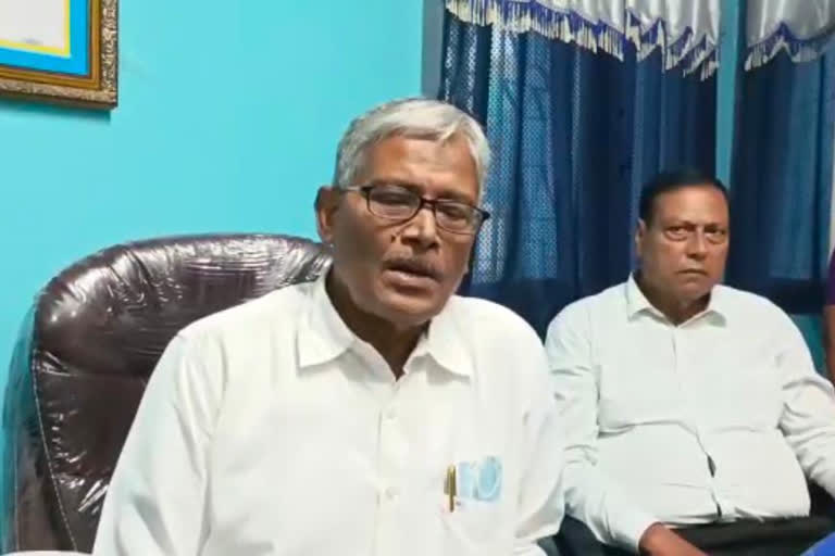 Pradip Kumar Roy takes oath as New Chairman of Dainhat Municipality