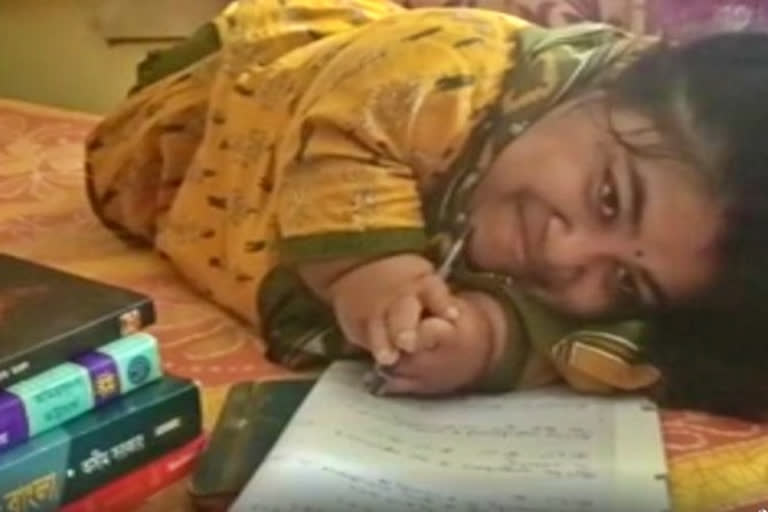 Bengal's specially-abled girl, Piyasha, scores 99 percentile in UGC-NET 2022