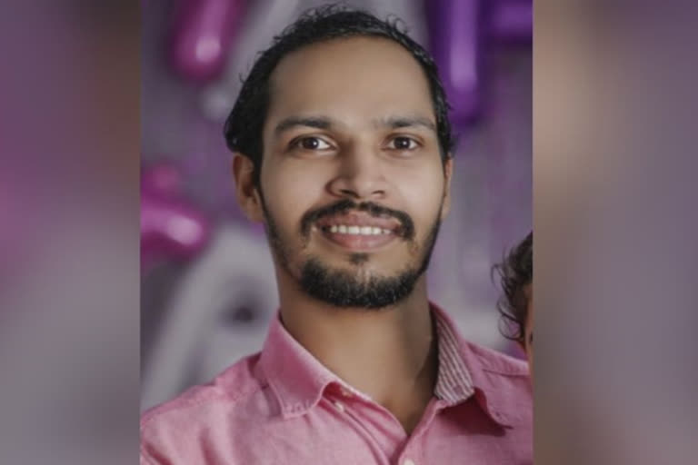 suicide complaint  hair loss young man suicide  hair loss young man suicide case in kozhikode  kozhikode young man suicide  ചികിത്സ പിഴവില്‍ യുവാവിന്‍റെ ആത്മഹത്യ  നോര്‍ത്ത് കന്നൂര്‍  മുടികൊഴിച്ചില്‍ ആത്മഹത്യ  അത്തോളി പൊലീസ്