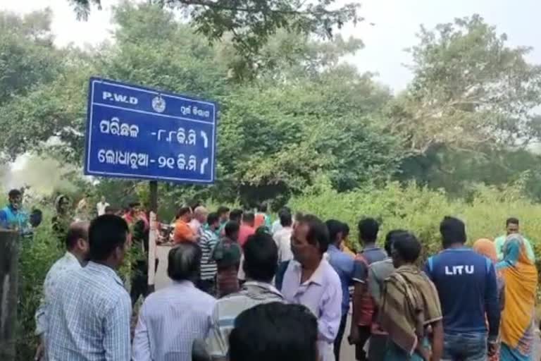 severe road accident in begunia khordha