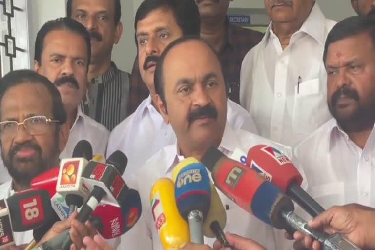 Congress demands Mayor resignation  VD Satheeshan wants Mayor to resign in Letter case  VD Satheeshan on Mayor letter controversy  മേയര്‍ രാജിവയ്‌ക്കണം  കെ സുധാകരന്‍റെ നിലപാട് തള്ളി വി ഡി സതീശൻ  വി ഡി സതീശൻ  പ്രതിപക്ഷ നേതാവ് വി ഡി സതീശൻ  കോണ്‍ഗ്രസ്  കെപിസിസി  കെപിസിസി പ്രസിഡന്‍റ് കെ സുധാകരന്‍