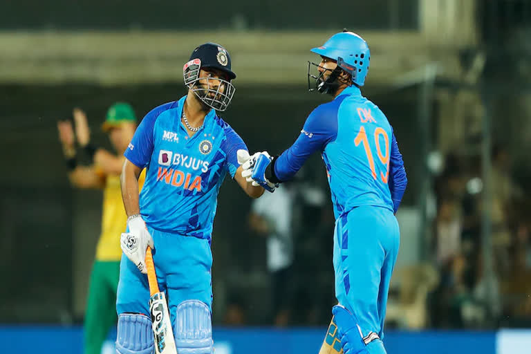 T20 world cup 2022  T20 world cup  ind vs eng  rishabh pant  dinesh karthik  rohit sharma  Indian cricket team  രോഹിത് ശര്‍മ  ടി20 ലോകകപ്പ്  റിഷഭ്‌ പന്ത്  ദിനേശ് കാര്‍ത്തിക്