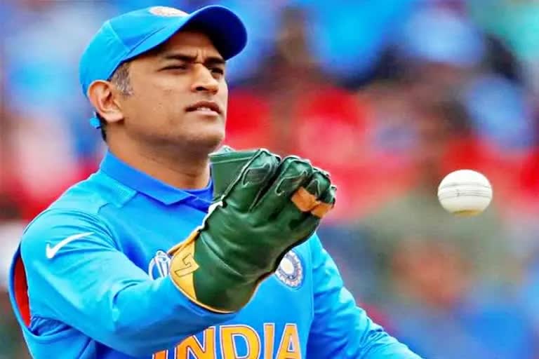 mahendra-singh-dhoni-income-increased-by-30-percent-in-one-year-17-crore-tax-paid