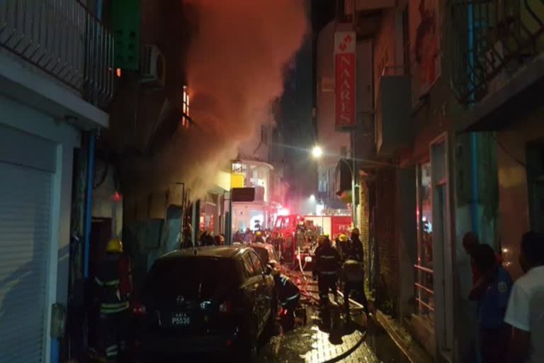 Ten killed in Male fire  fire incident in maldives  fire accident in maldives  maldives fire accident news  fire breaks out in Male  Maldives news  Indians killed In Male Fire Incident  Fire Incident male  maldives accident  maldives frie accident death poll  മാലിദ്വീപിൽ വൻ തീപിടിത്തം  മാലിദ്വീപിൽ തീപിടിത്തം  മാലിദ്വീപ്  തീപിടിത്തം മാലിദ്വീപ്  മാലിദ്വീപിൽ തീപിടിത്തം 10 മരണം  മാലിദ്വീപിലെ തീപിടിത്തത്തിൽ മരണം  മാലിദ്വീപിലെ തീപിടിത്തത്തിലെ മരണസംഖ്യ  മാലെയിലെ തീപിടിത്തം  മാലിദ്വീപിലെ തീപിടിത്തത്തിൽ പരിക്കേറ്റവർ  തീപിടിത്തം