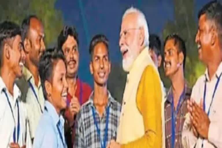 PM Modi congratulates Bemetara daughter