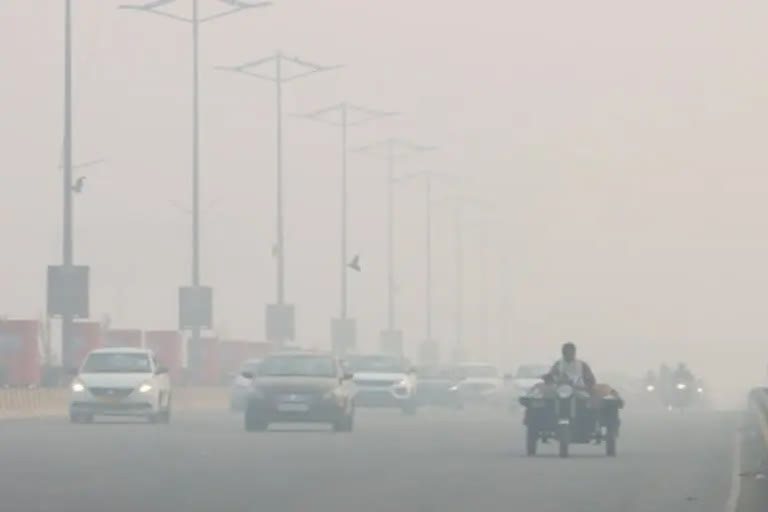 Delhi's air quality slips back to 'very poor' category