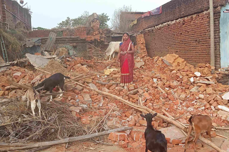 Administration demolished entire house in Bagodar