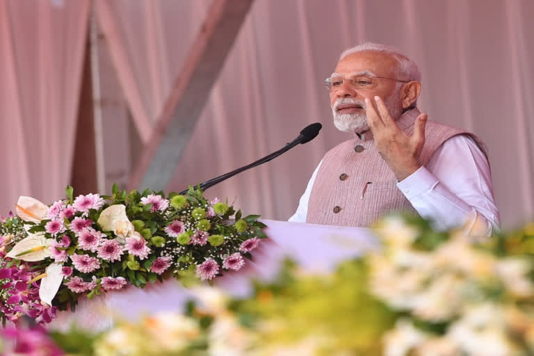 PM NARENDRA MODI IN BEGUMPET TELANGANA UPDATES