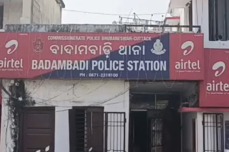 minor girl molesting case bus conductor arrests by cuttack badambadi police