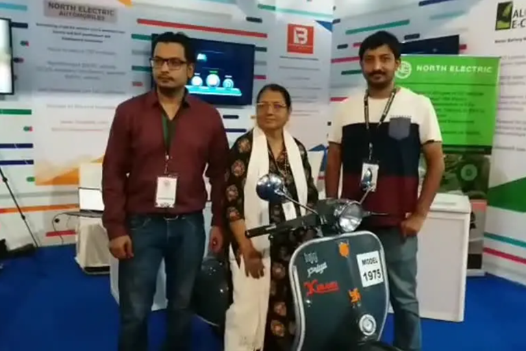 old vehicles into e bikes  Rajasthan based start up revamps old vehicles  പ്രിയ സ്‌കൂട്ടര്‍  ബജാജ് പ്രിയ സ്‌കൂട്ടര്‍  പെട്രോള്‍ സ്‌കൂട്ടര്‍ ഇലക്‌ട്രിക്കാക്കി മധു കിരോധി  മധു കിരോധി  Jodhpur e scooter madhu kirodi  Rajasthan Digifest Jodhpur  നോർത്ത് ഇലക്‌ട്രിക് ഓട്ടോമൊബൈൽസ് കമ്പനി  North Electric Automobiles Company  petrol scooter changed into electric jodhpur