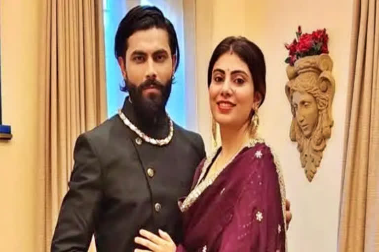 Ravindra Jadeja appeals  Jamnagar voters to vote for his wife  Ravindra Jadeja appeals to Jamnagar voters  ಗುಜರಾತ್​ ವಿಧಾನಸಭೆ ಚುನಾವಣೆ  ನನ್ನ ಪತ್ನಿಗೆ ಮತ ಹಾಕುವಂತೆ ಜನರಲ್ಲಿ ಜಡೇಜಾ ಮನವಿ  ತಮ್ಮ ಬೆಂಬಲಿಗರೊಂದಿಗೆ ನಾಮಪತ್ರ ಸಲ್ಲಿಸಲು ತಯಾರಿ  ಉತ್ತರ ವಿಧಾನಸಭಾ ಕ್ಷೇತ್ರದಿಂದ ನಾಮಪತ್ರ