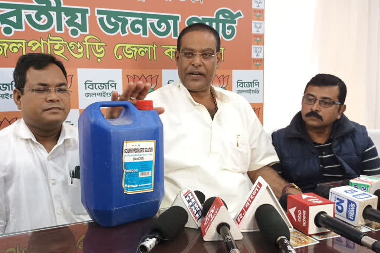 bjp-complains-about-filling-water-in-phenyl-drums-in-jalpaiguri