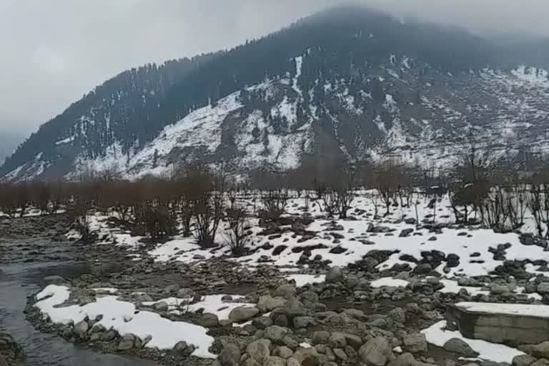 کشمیر میں اگلے چوبیس گھنٹوں کے دوران موسم خشک رہنے امکان