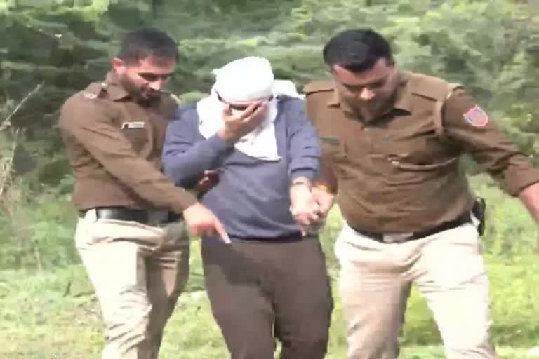 Shraddha killer Aftab being taken to jungle to recover chopped parts Shraddha