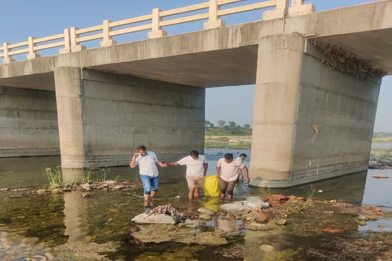 explosive recovered from under Bhabrana bridge