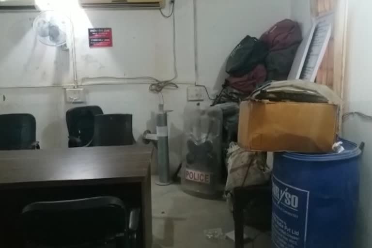 poor condition of noida sector 126 police station