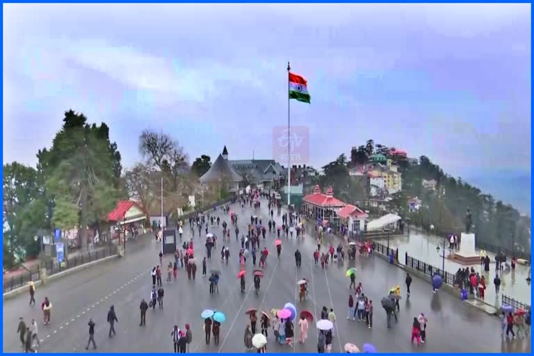 tourists coming to shimla