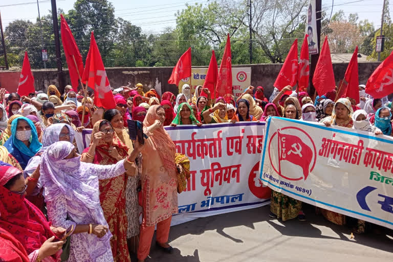 Anganwadi workers repeated demands