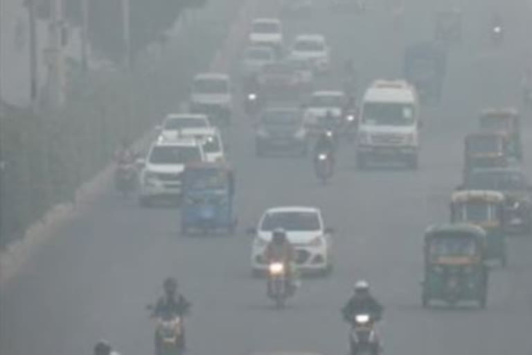 After improvement over past few days, Delhi air quality dips to 'poor' today