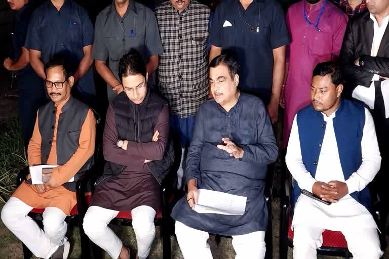 West Bengal: Nitin Gadkari inaugurates and lays foundation stone of 3 NH projects worth Rs 1206 crore in Siliguri