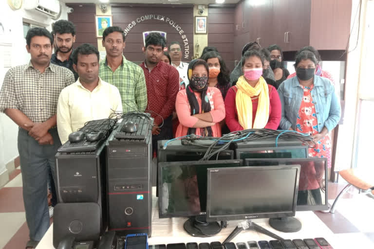 16 accused including 10 women arrested in Bidhannagar for Fraud