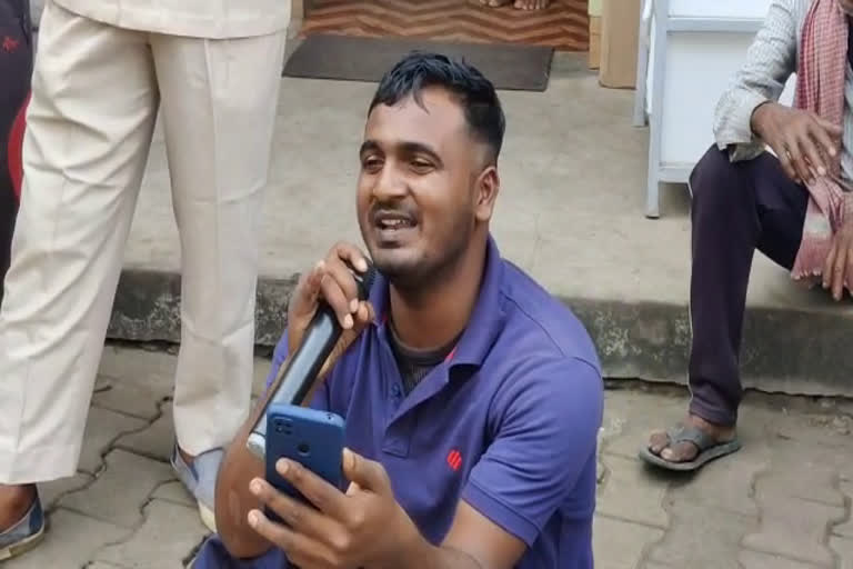 sonu sood help to jarkhand indian idol singer beggar
