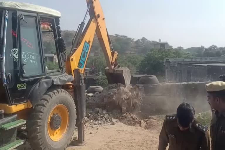 bulldozer action in mahendragarh