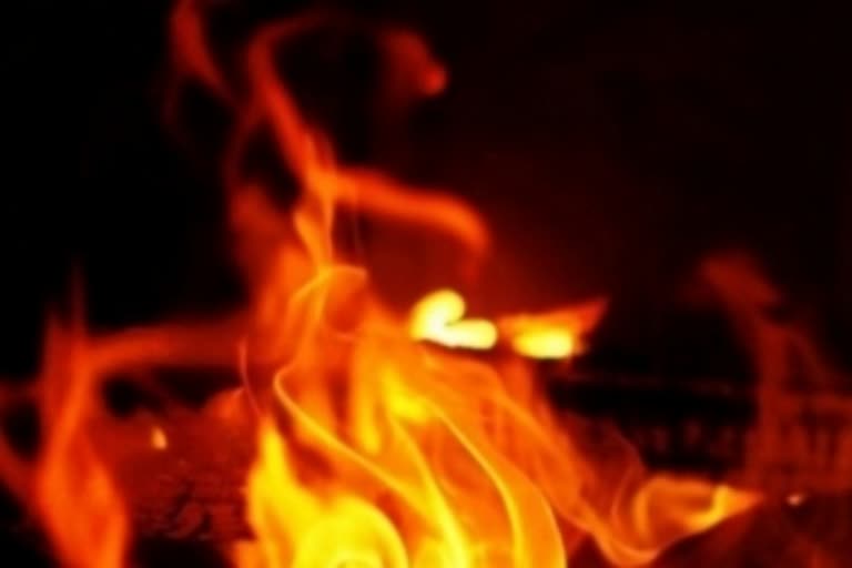 man torches house in Karnataka