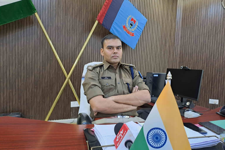 Simgeda SP transferred policemen