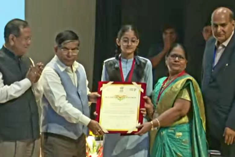 2 schools of Rajasthan got Swachh vidyalaya prize in Delhi