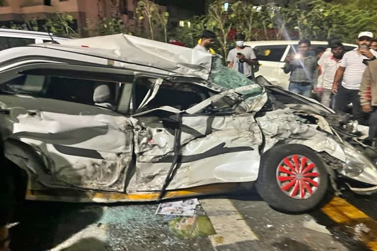 Massive accident on Pune-Bengaluru highway: 48 vehicles pile up; rescue underway