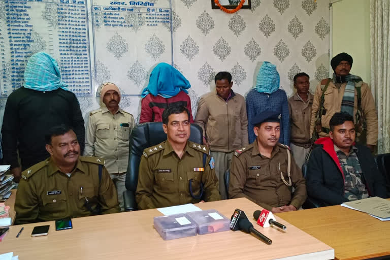 Giridih Police Arrested Accused with Weapon