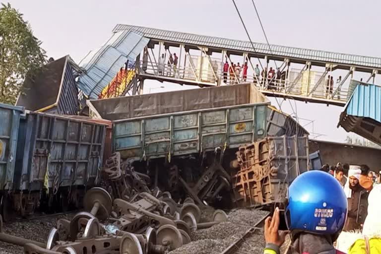 goods train hit waiting hall