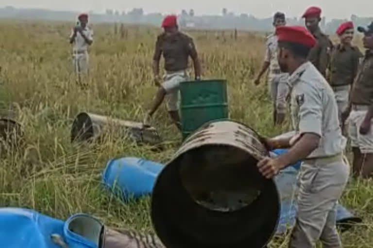 शराब कारोबारियों के खिलाफ कार्रवाई