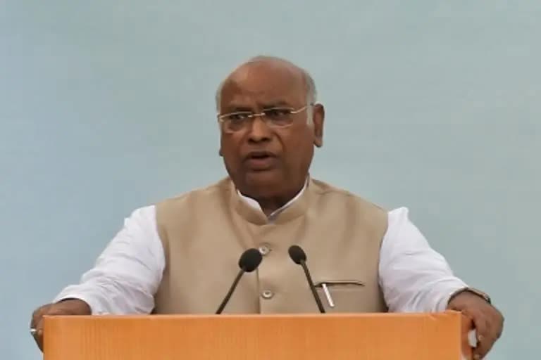 Etv congress-national-president-mallikarjun-kharge-wil-host-a-public-event-in-gujarat