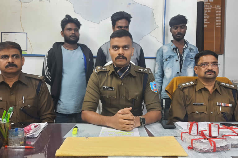 Three criminals selling brown sugar arrested in Jamshedpur
