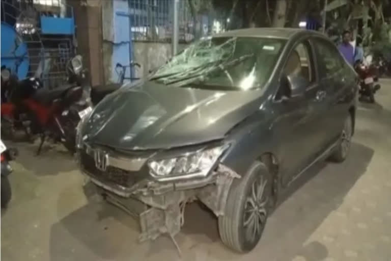 Police recover Rs 10 lakh from car that hit elderly in West Bengal's Barasat